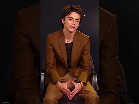 Plsss Timothee speaking in French and zendaya is meeee😭