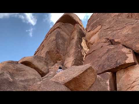 Split Rock at Horeb in Saudi Arabia / Looking at the "backside" of the rock