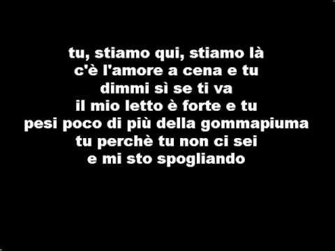 Il finocchio candeggia una faccia Belle parole su lentiggini