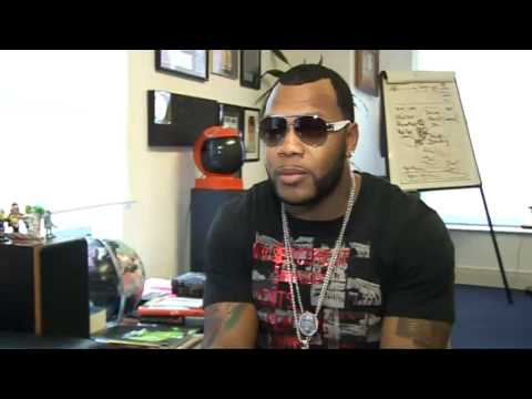 Flo Rida talks 'Right Round' and working with Wyclef Jean