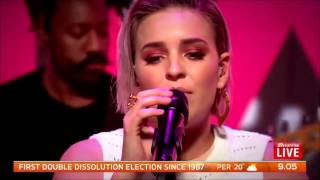 Anne-Marie - Do It Right LIVE