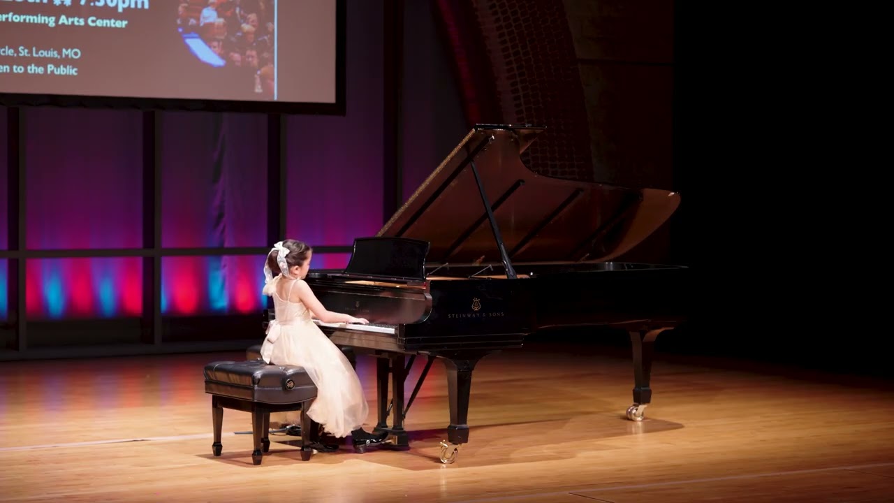 Chopin: Fantasie-Impromptu, Op. 66. Mahina Ogura, piano