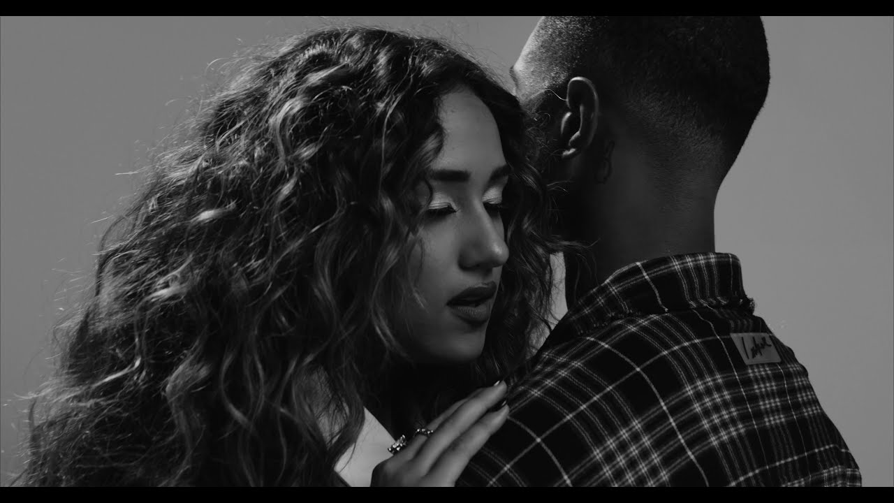 Skylar Stecker — You