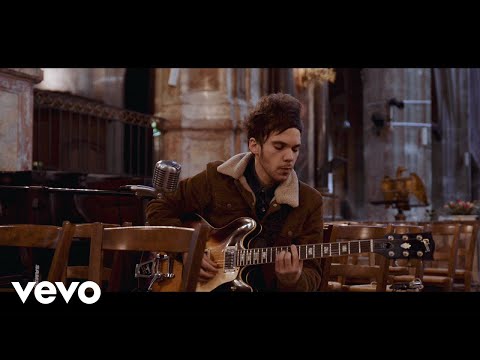 Tiwayo - A Place To Call My Own (Acoustic)