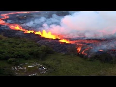 BREAKING Hawaii's volcano Lava destroyed 2 communities hundreds oceanfront homes June 6 2018 News Video
