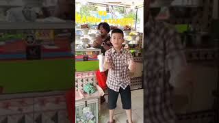 Download lagu bocil cina goyang nasi padang #shrots #goyang #goyangtiktok #goyangnasipadang #nasipadang mp3
