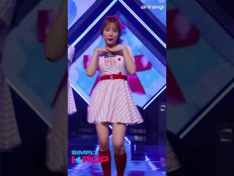 [Fancam/직캠] Chaekyung(채경) _ APRIL(에이프릴) _ MAYDAY _ Simply K-Pop _ 061617