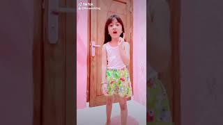 Download lagu Kakak tiktok lucu berbeda kasta mp3