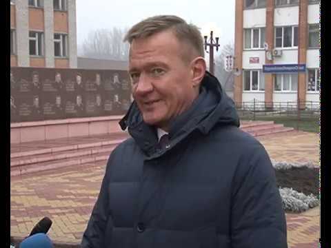 Роман Старовойт провёл выездное заседание в Медвенском районе