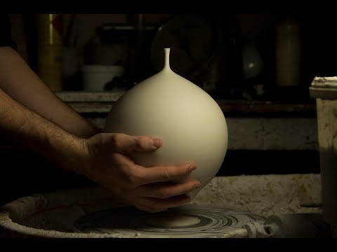 Throwing a Round Porcelain Vase with Thin Neck