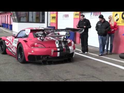 BMW Z4 GT3 - Pure V8 engine sound!