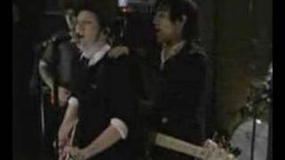 Fall Out Boy - Don´t metter (VMA 2007)