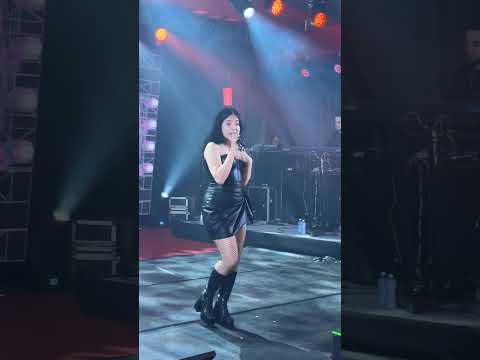 Yasmin Mendes cantando Te amo demais esse grande sucesso