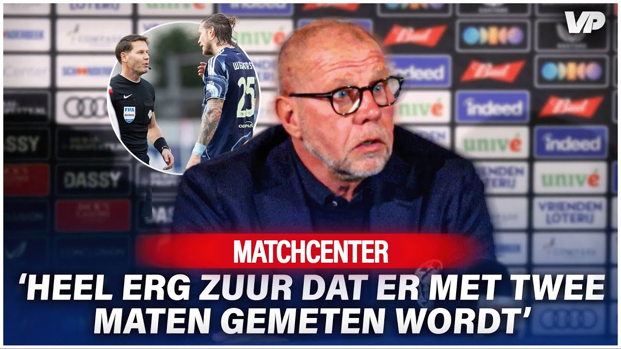 Ajax-coach Grim niet blij met arbitrage in Utrecht: 'Het is wel heel erg zuur...'