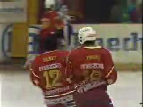 KAC - Villach bench clearing brawl hockey fight