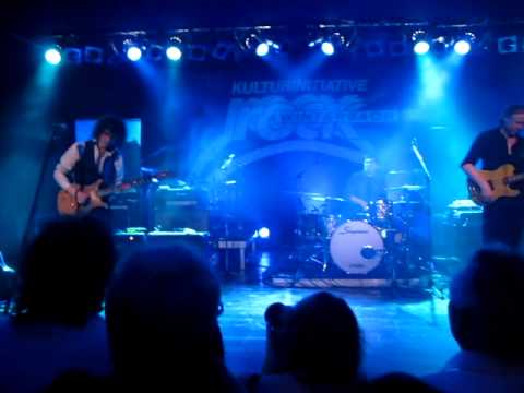 Oli Brown & Band - Not A Word I Say - LIVE 2011