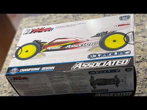 Team Associated B74.2D Unboxing || Enzo Albertoni