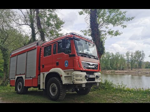 Vatrogasno šumsko vozilo 4x4 4000 lit. vode, - wildfire fire truck, - waldbrand feuerwehr fahrzeug