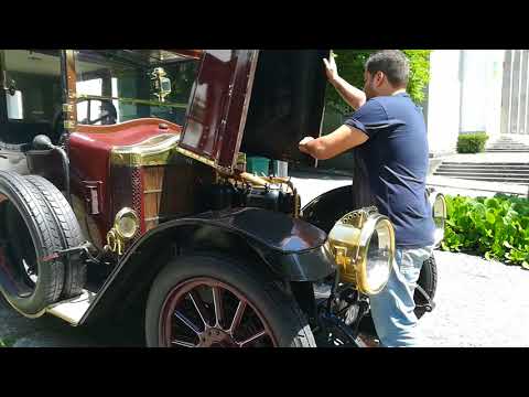 Renault 20HP (1912) do Museu do Caramulo