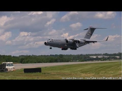 2017 New York Airshow - C-17 Globemaster III Demo