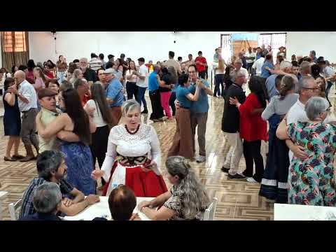 Grande matinê matinê no clube Sempre Unidos em Quedas do Iguaçu no Paraná(com marcos e margarida)