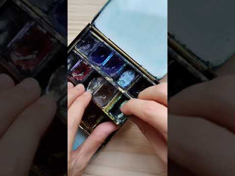 Alicia Aradilla brass watercolor palette made by lapetitepalette