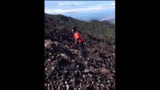 Download lagu story wa pendaki cantik menuju puncak gunung mp3