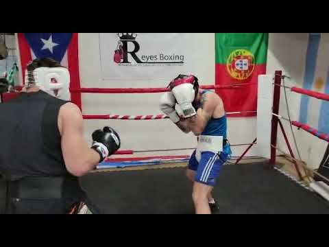 sparring guanteo Reyes Boxing Salem EEUU