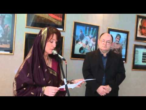 Panyi Katalin tanárnő nyitja meg Dr.Simán László kiállítását