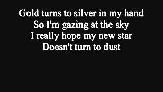 Those Dancing Days - Can&#39;t find Entrance - Lyrics on screen