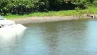 preview picture of video 'Offroad river crossings (Samara - Santa Teresa, Costa Rica)'