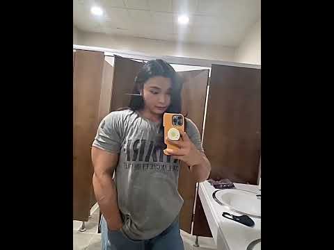 Female Bodybuilder | Female Muscles #2 😱😱😮#shorts