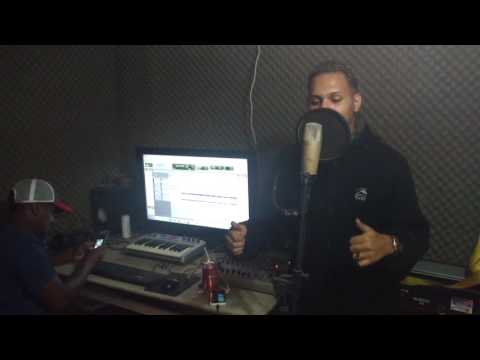 Mc Dadinho - Minha Fã ((Studio Pierre)) [CDD- CIDADE DE DEUS]