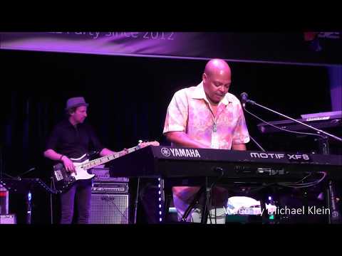 Y-Town, Y-Not? - James Lloyd at 7. Mallorca Smooth Jazz Festival (2018)