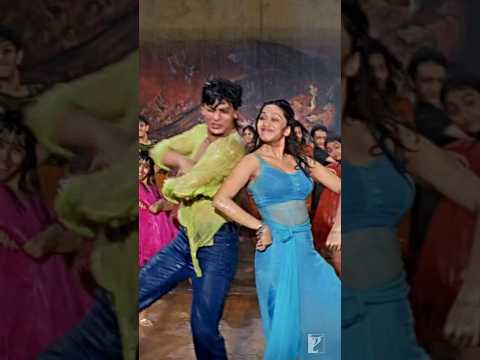 Chak Dum Dum Song #rainysong #shahrukhkha #madhuridixit