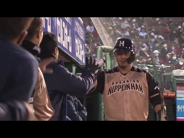 【8回裏】ファイターズ・中田 主砲の一発!! リーグトップに並ぶ同点の31号ホームラン!! 2020/10/24 E-F