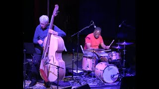 Blueminous (composed by Mark Dresser)
