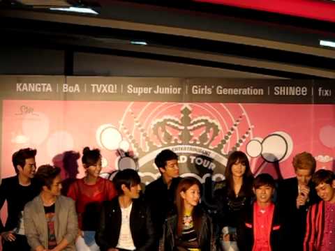 [Fancam] 121125 SMTown in Bangkok Press Conference Kris & Suho introduction  [By SUHOney]