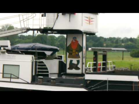 Vorbeifahrt Binnenschiff Saturn GMS 04019890 zu Tal auf der Hunte beim Osthafen