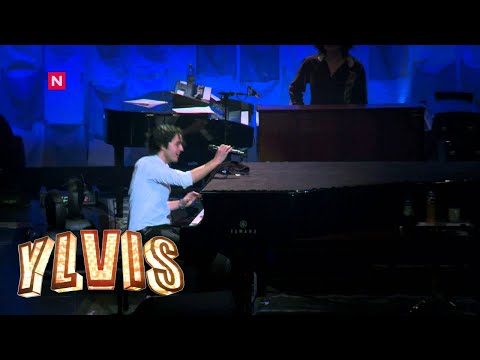 Ylvis - Josh Groban i Oslo Spektrum (English Subtitles)