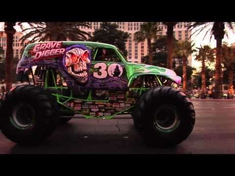 Monster Jam - World Finals 2012 - Grave Digger 30th Anniversary Parade on the Las Vegas Strip