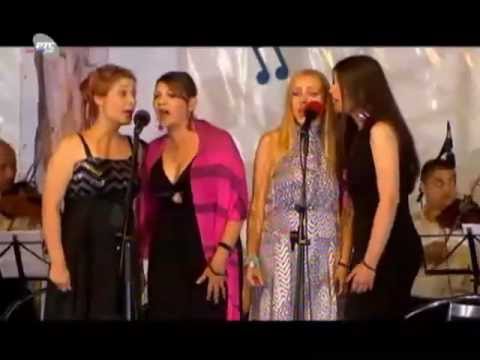 Milena,Isidora,Dragica i Jelena uz VNO RTS-a pod upravom Vlade Panovica