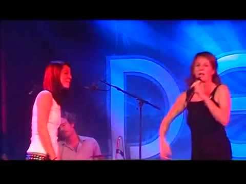 Christina Stürmer und Birgit Denk (Metropol Wien) - Fan