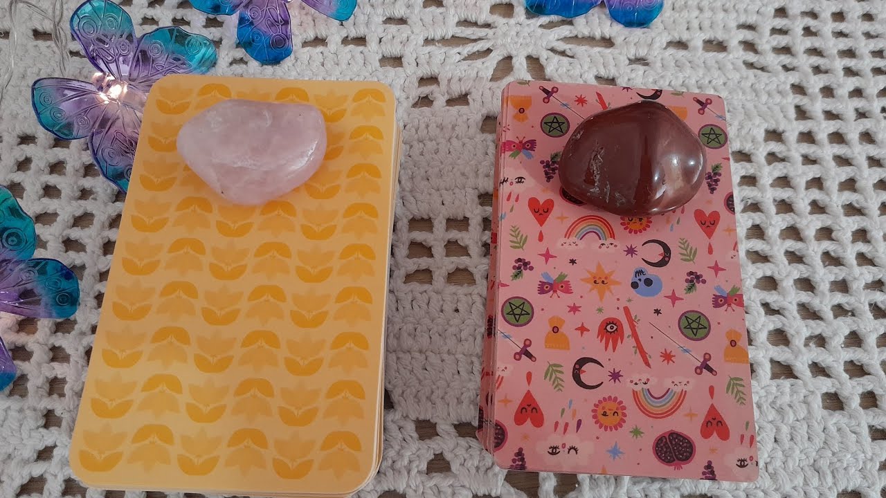 SE ARREPENDEU POR TER SE AFASTADO E TE  BLOQUEADO! CHORA OLHANDO SUA FOTO. VAI CORRER ATRÁS  DE VC.