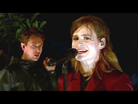 CHRISTINE & THE QUEENS - Tilted (Live)