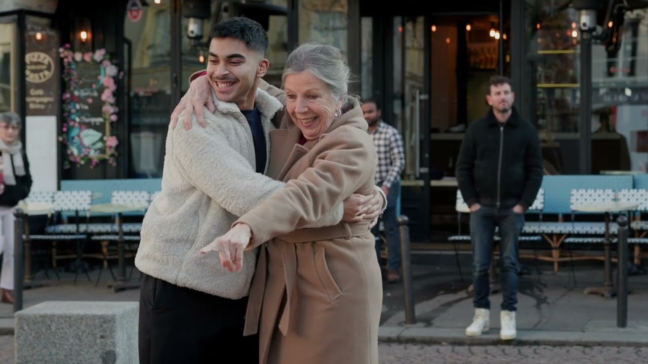UNIQLO Heattech - Hug To Unlock
