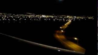 preview picture of video '2011.10.13 - Passaredo 2224 - Pouso em Vitória da Conquista (VDC) à noite (HD)'