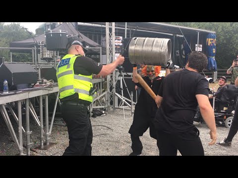 Policeman joins Slipknot cover band Slipknowt as they play Duality at Sixfields Rock Festival 2017