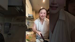 Live Yī zhǐ yú ya uili 08/23/2026 12:08 She's so sweet! Don't you want to see her