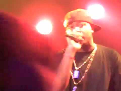 SKYZOO (feat. DUJEOUS & MELA MACHINKO) - EASY TO FLY (LIVE)